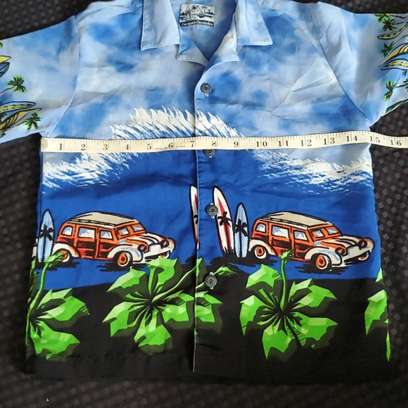 Pineapple Connection, surfing, short sleeve, shirt, size small (4/5) - Picture 7 of 10